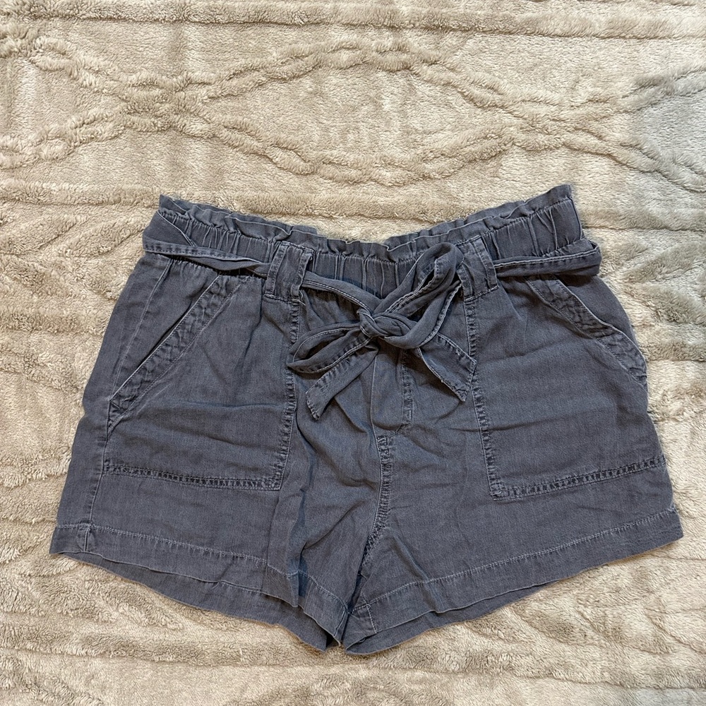 Time and Tru Women's High Waist Gray Shorts
